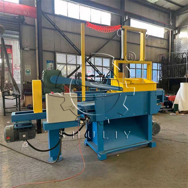 Máquina para fabricar virutas de madera